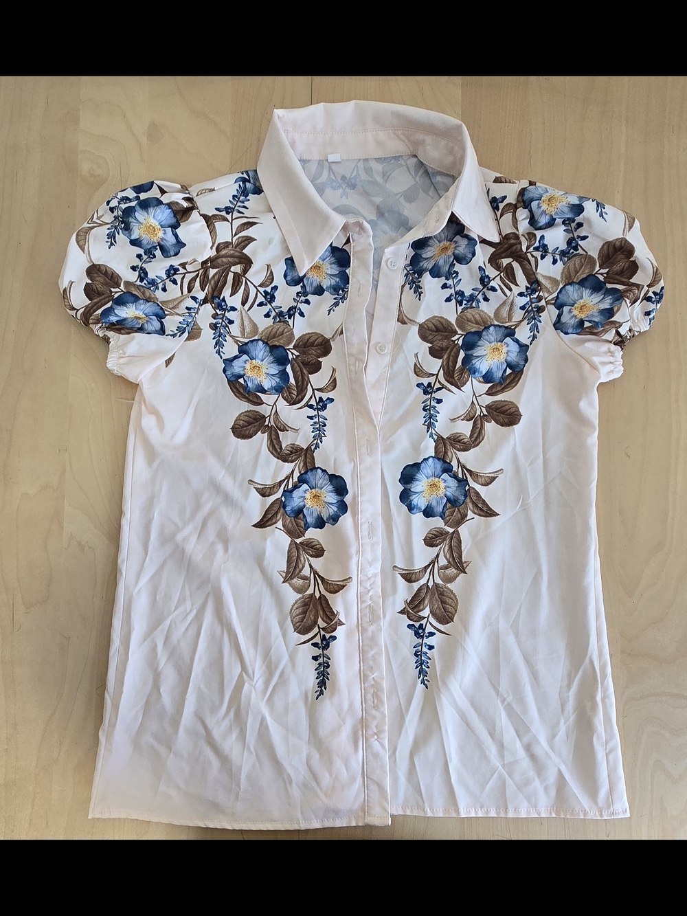 Classic Floral Embroidered Short-Sleeve Blouse - White with Blue Flowers